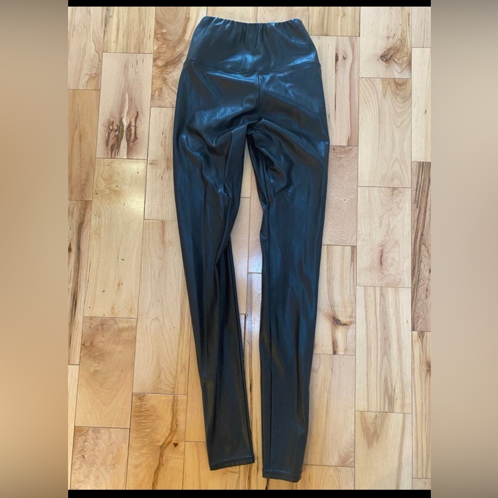 Leather leggings